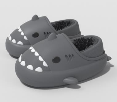 Chinelo Nuvem Tubarão Peluciado Cloudsharks Infantil