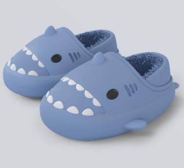 Chinelo Nuvem Tubarão Peluciado Cloudsharks Infantil